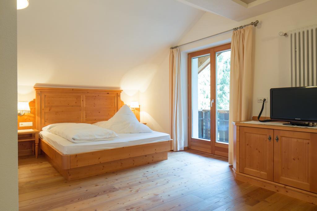 Frida Am Wald Hotel Rasun di Sotto Ngoại thất bức ảnh