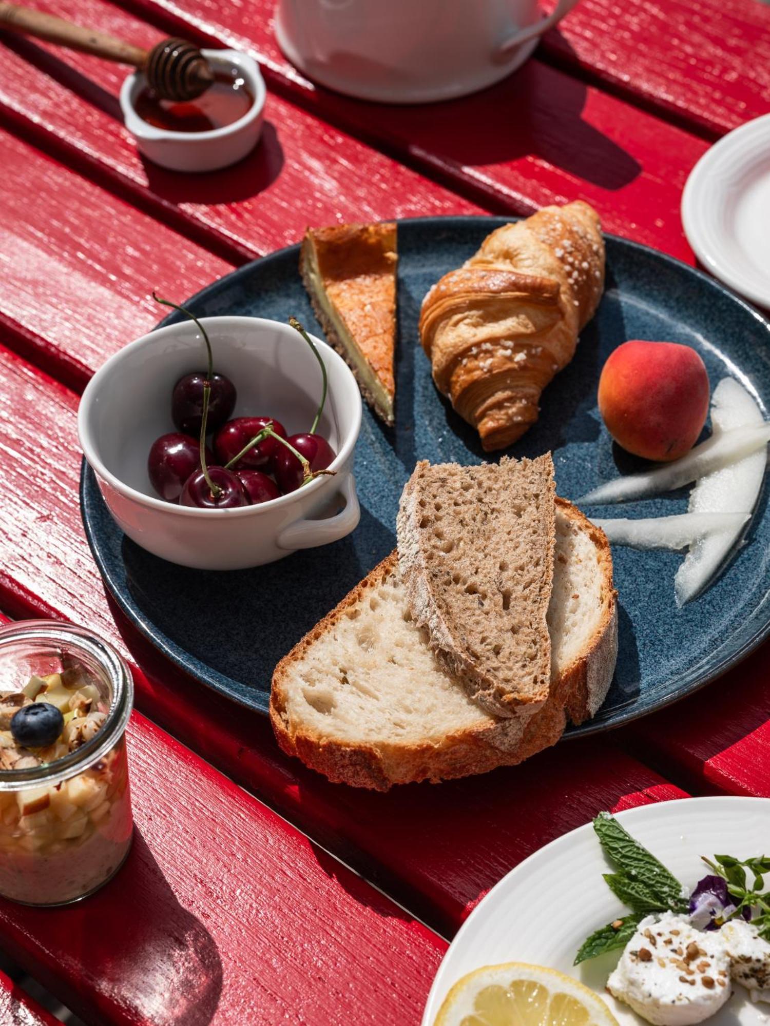 Frida Am Wald Hotel Rasun di Sotto Ngoại thất bức ảnh
