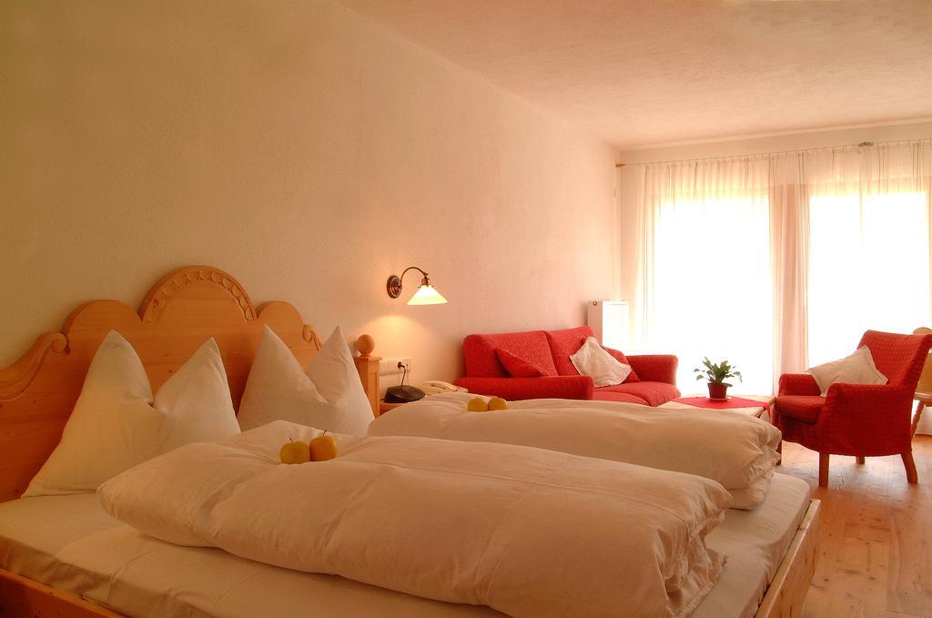 Frida Am Wald Hotel Rasun di Sotto Phòng bức ảnh